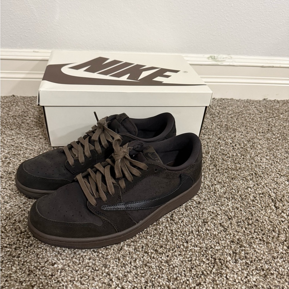 Air Jordan 1 Retro Low OG SP Travis Scott Velvet Brown Men Size 9.5 - Like New